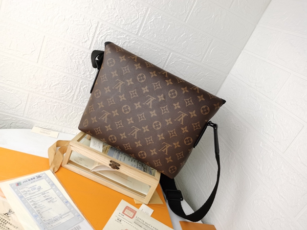 ルイヴィトンバッグ細部ディテール